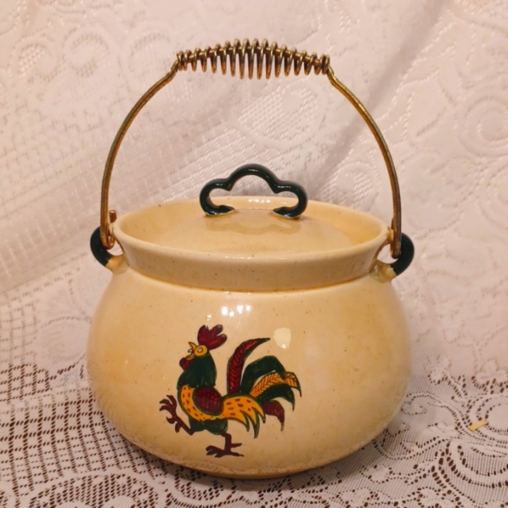 Rooster/Country Covered Serving Bowl With Metal Handle  By Poppytrail - Metlox